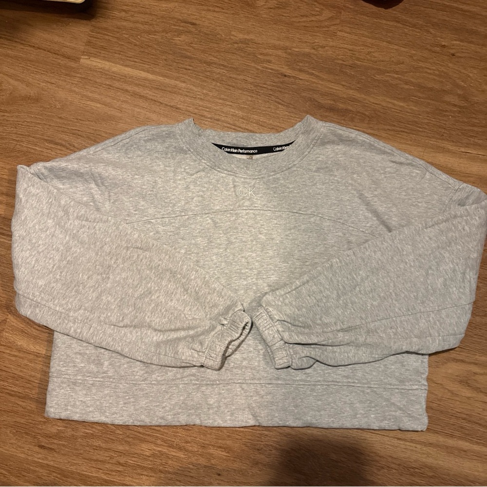 Calvin Klein Women's Crop Grey crew neck Size XLG Long Sleeve Pullover relax
